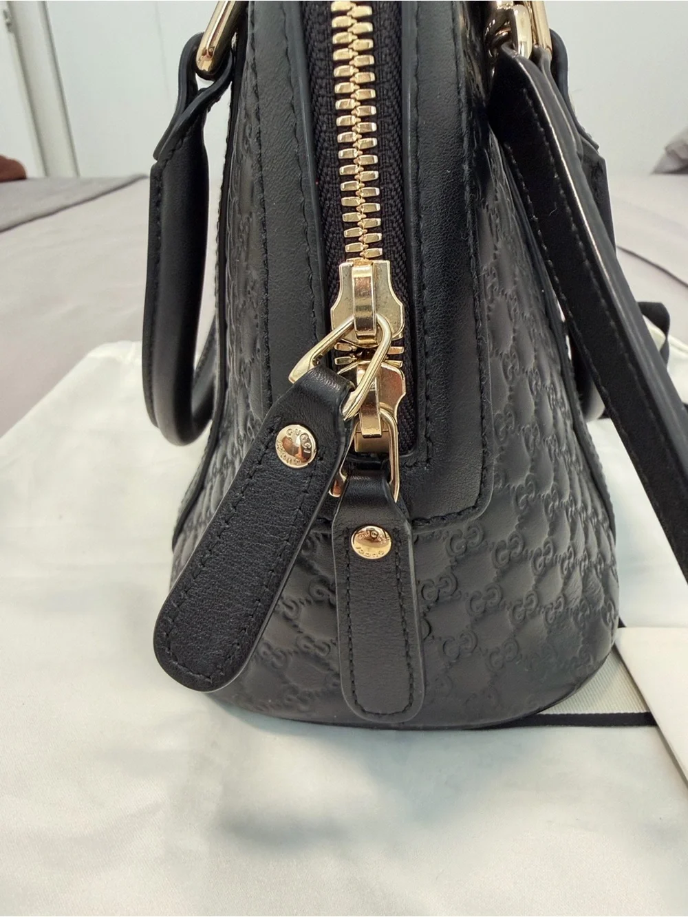 Gucci Authentic Microguccissima Dome Small Black Leather BSatchel with Gold Hard